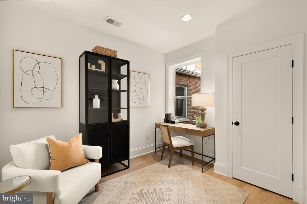25 T STREET NW