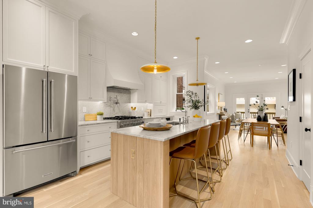 25 T STREET NW