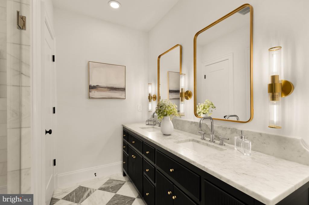 25 T STREET NW