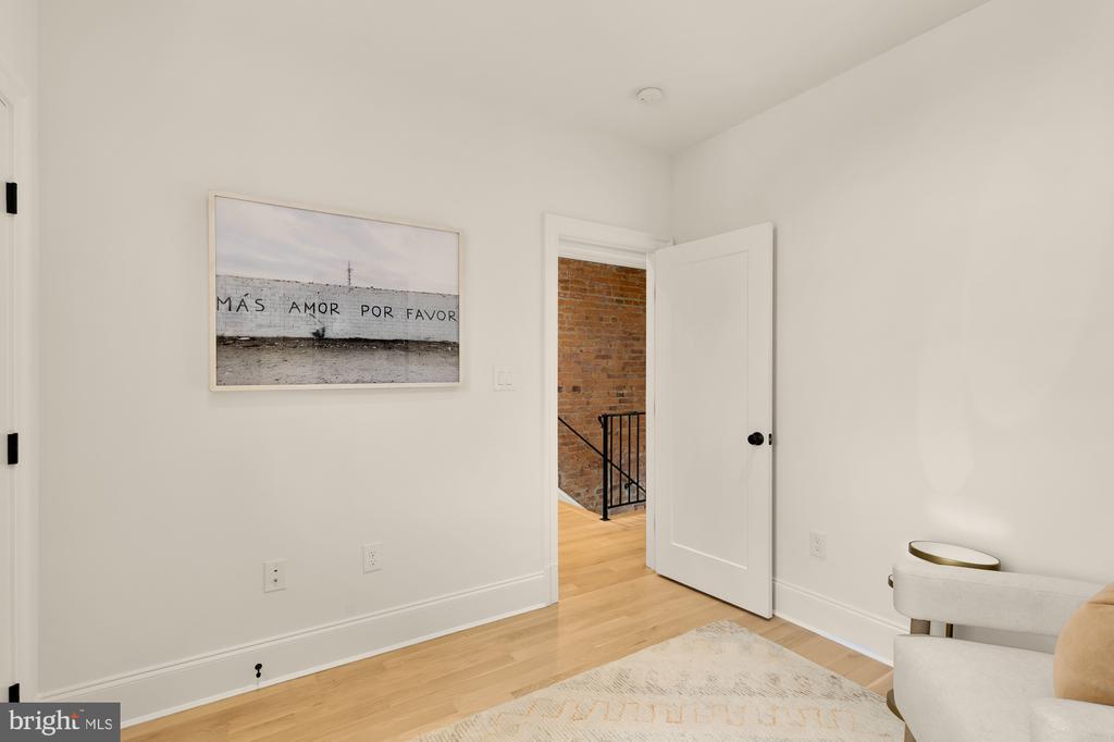 25 T STREET NW