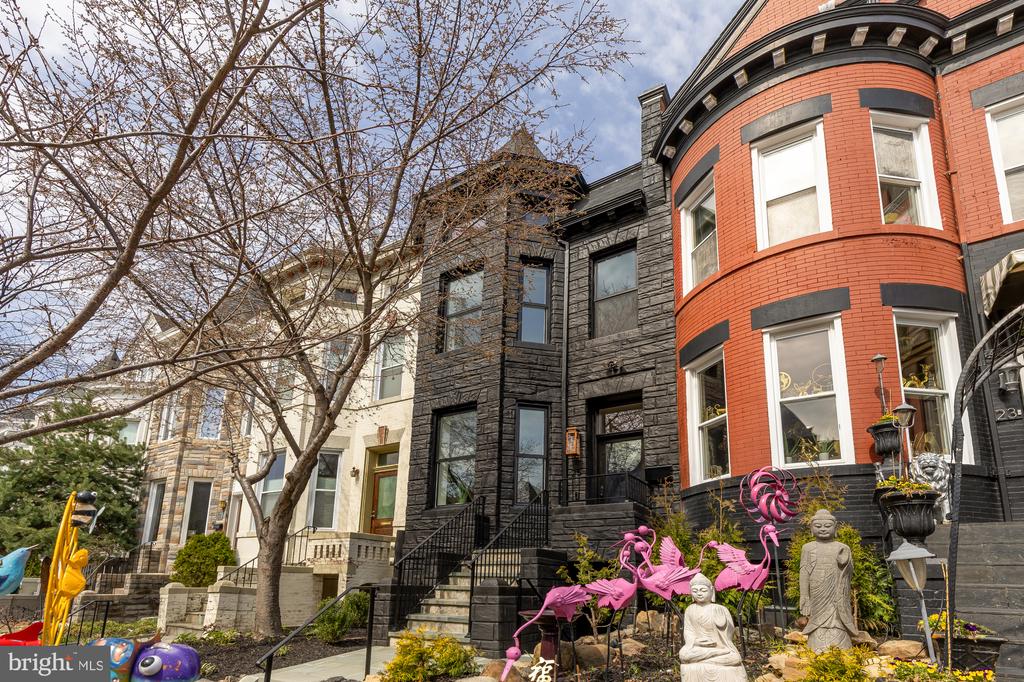 25 T STREET NW