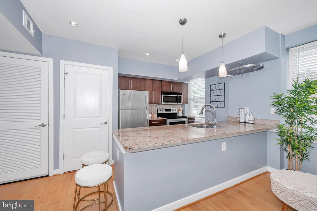 420 16TH STREET SE 106
