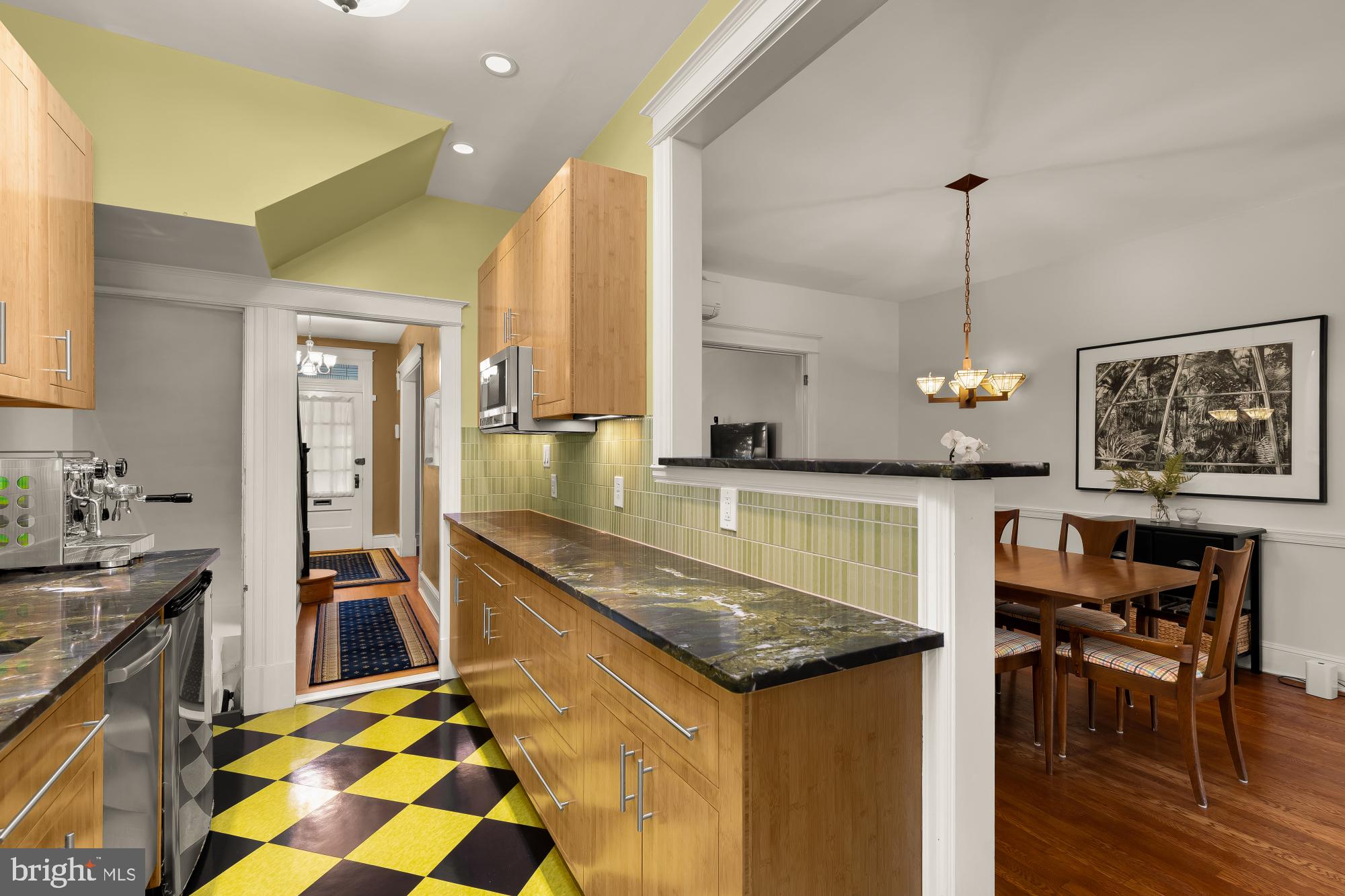 3815 10TH STREET NW