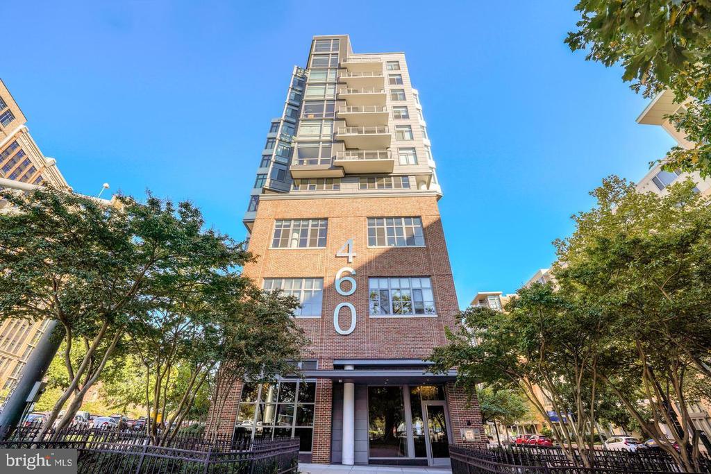 460 NEW YORK AVENUE NW Unit: 607