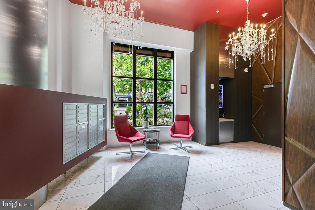 460 NEW YORK AVENUE NW Unit: 607