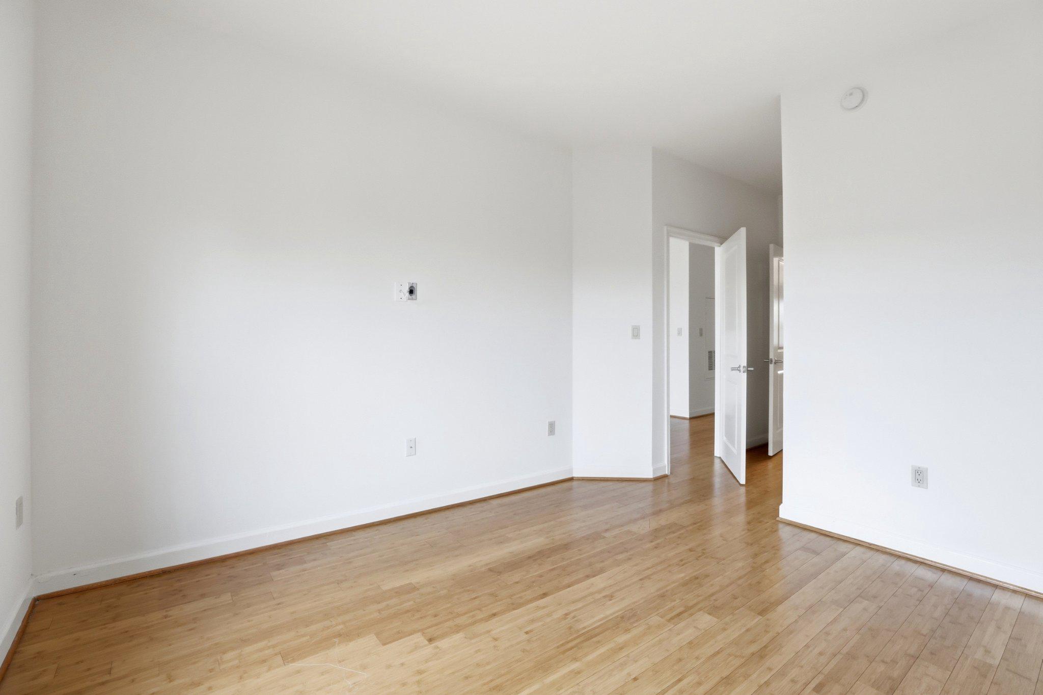 1111 25TH STREET NW 906
