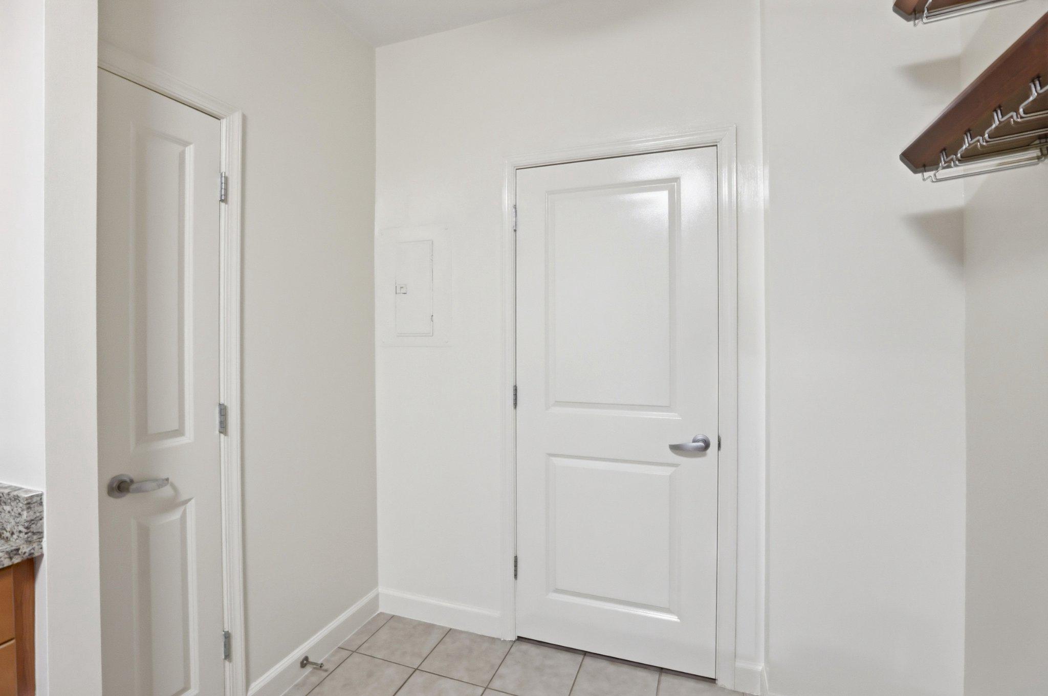 1111 25TH STREET NW 906