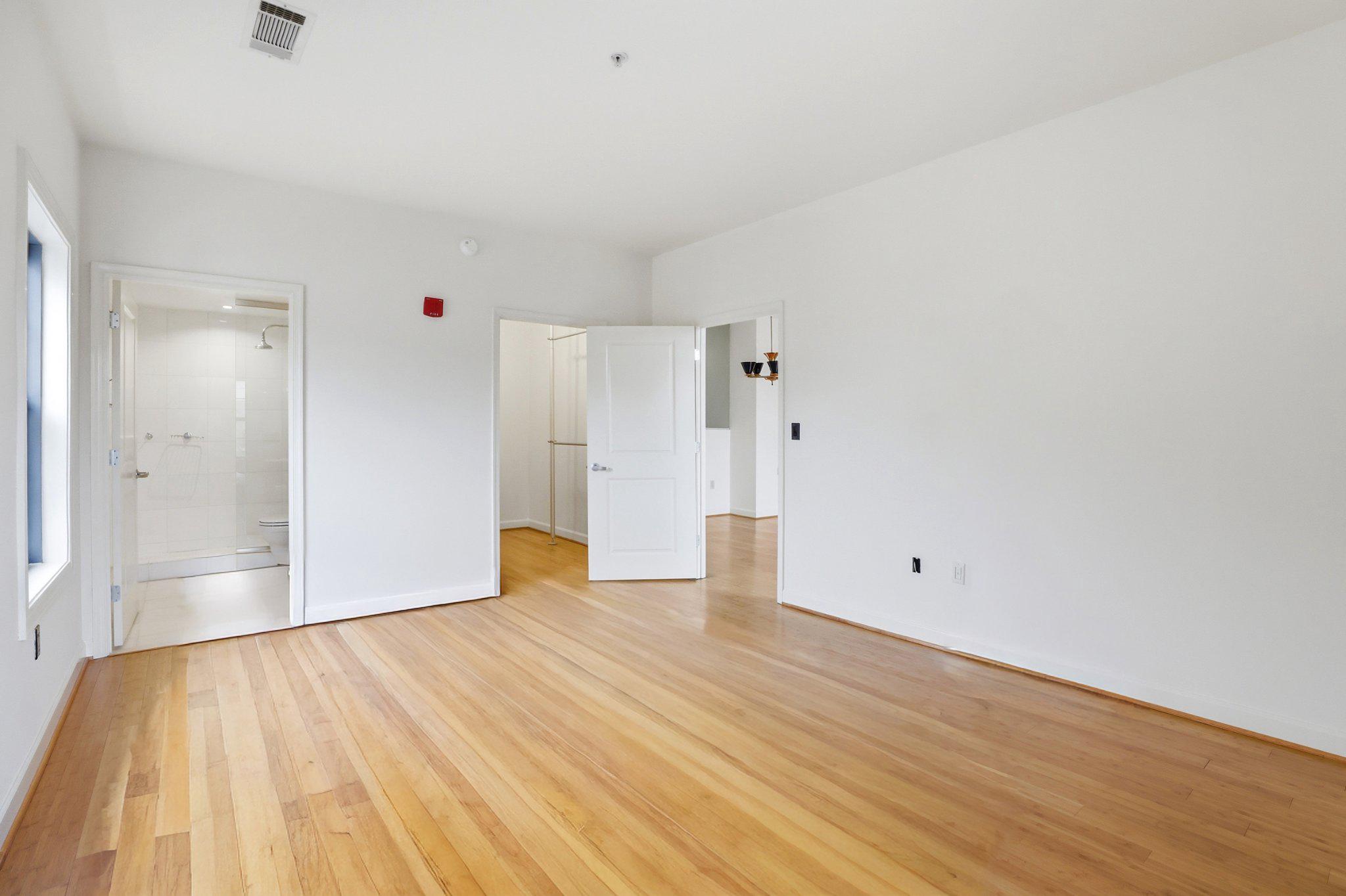 1111 25TH STREET NW 906