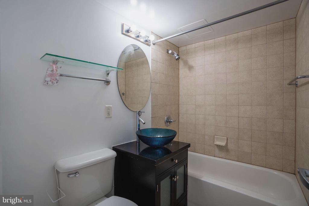 800 4TH STREET SW N609