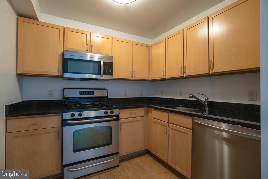 800 4TH STREET SW N609