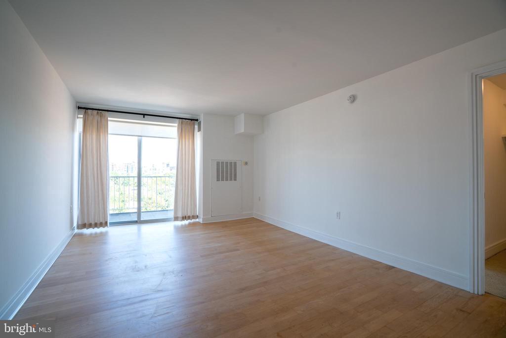 800 4TH STREET SW N609