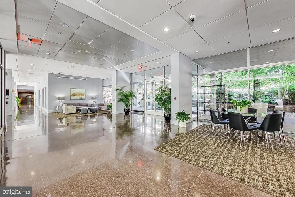 800 4TH STREET SW N609