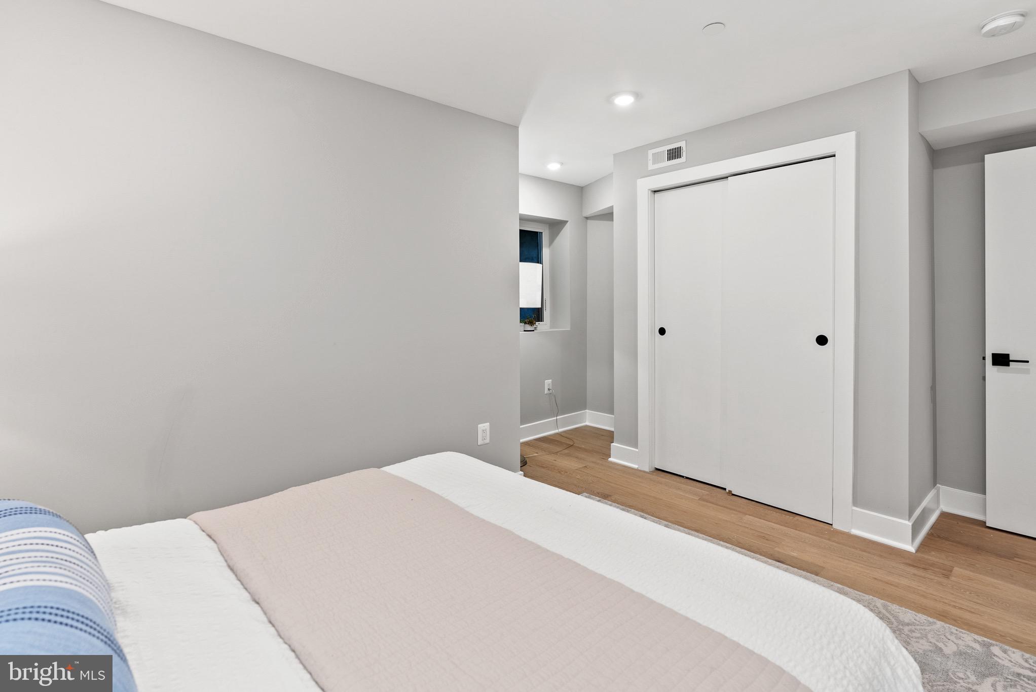 26 TODD PLACE NE 1
