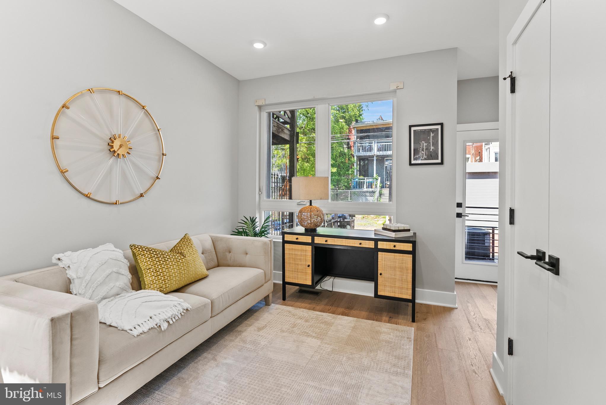 26 TODD PLACE NE 1