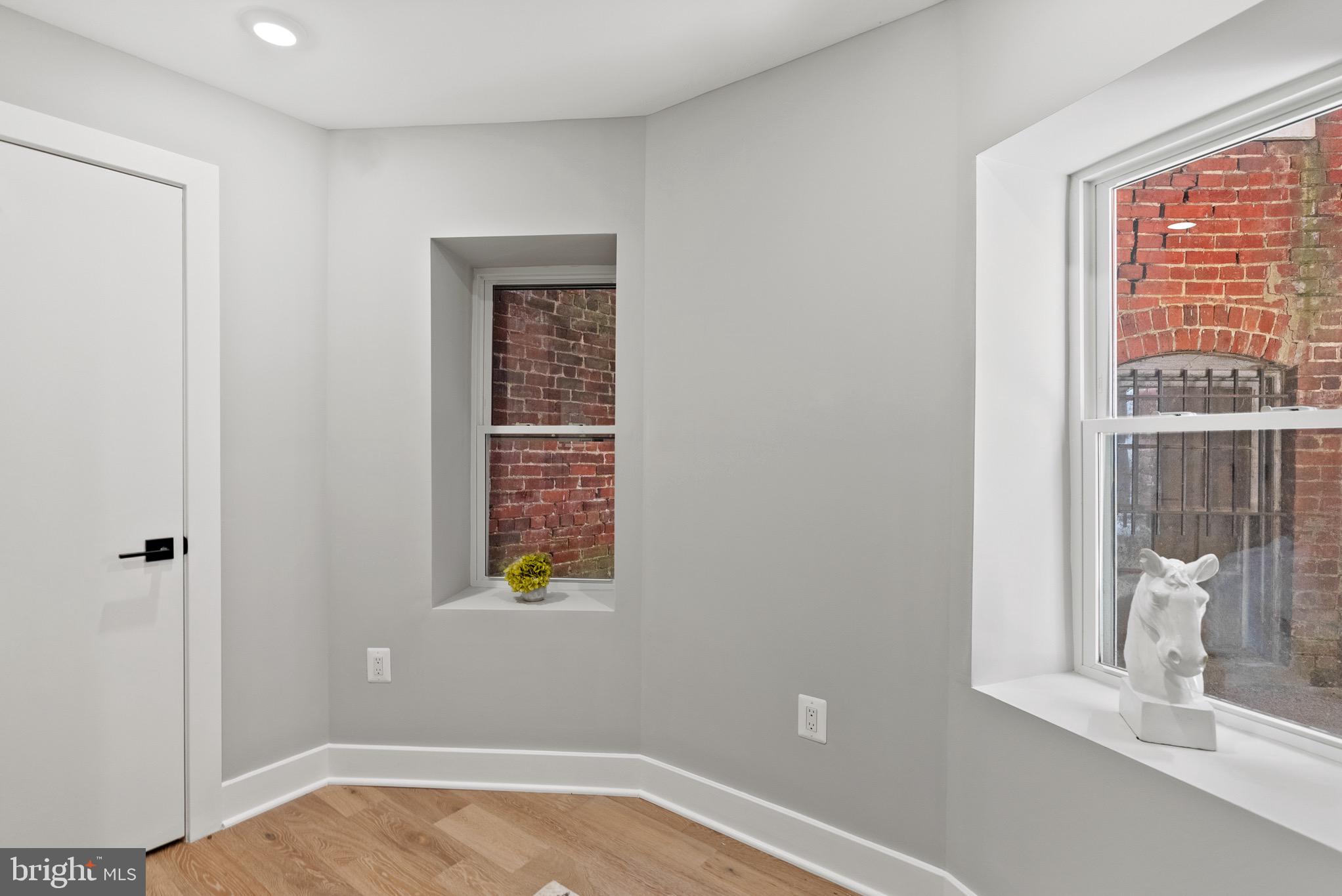 26 TODD PLACE NE 1