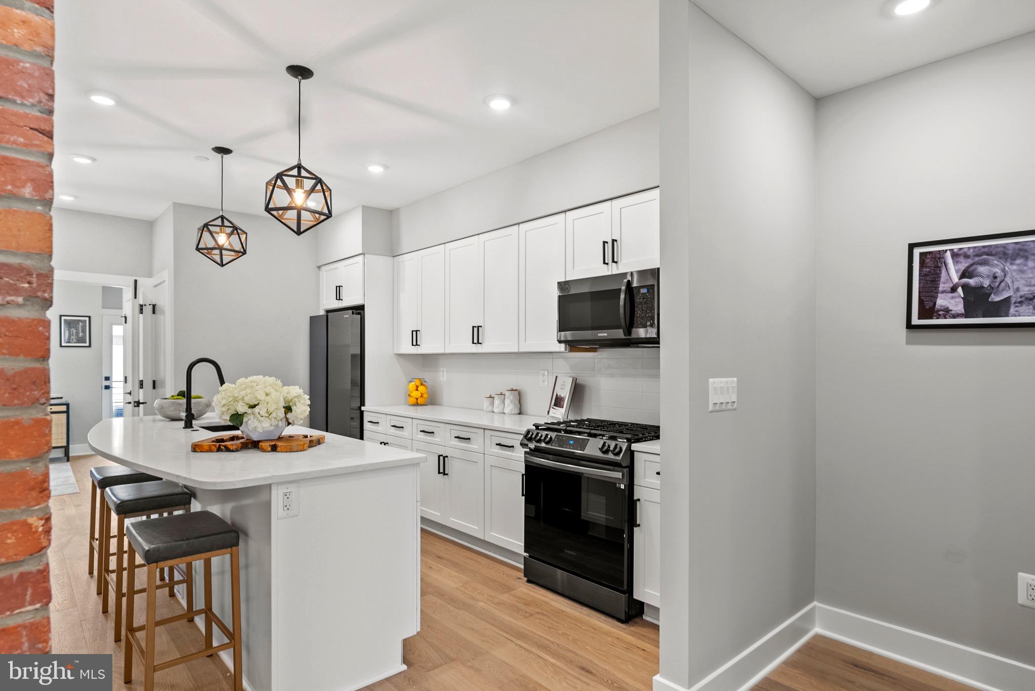 26 TODD PLACE NE 1