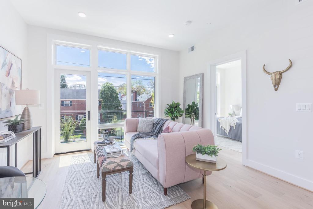 4347 HARRISON STREET NW Unit: 5