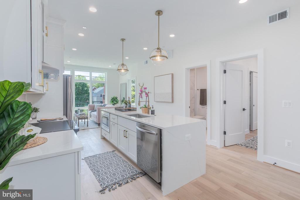 4347 HARRISON STREET NW Unit: 5