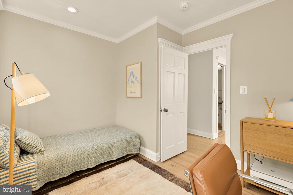 1510 26TH STREET NW