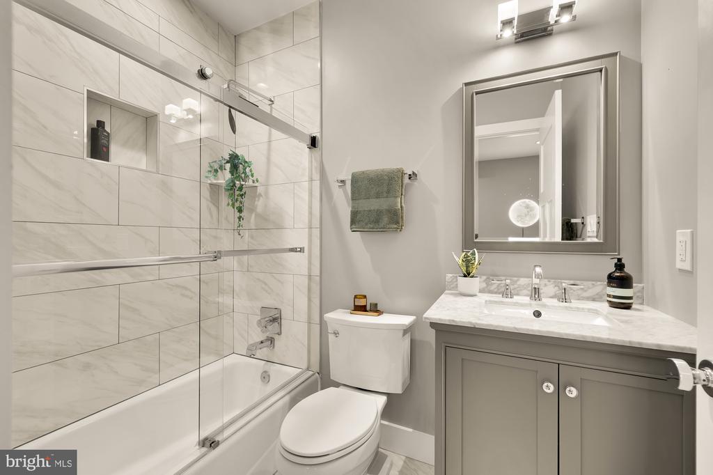 1319 RANDOLPH STREET NW Unit: A