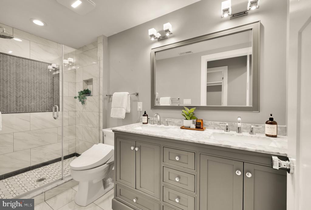 1319 RANDOLPH STREET NW Unit: A