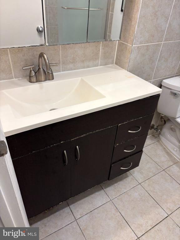 1335 WALLACH PLACE NW Unit: B