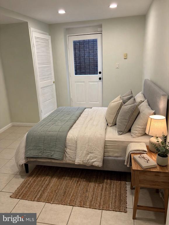 1335 WALLACH PLACE NW Unit: B