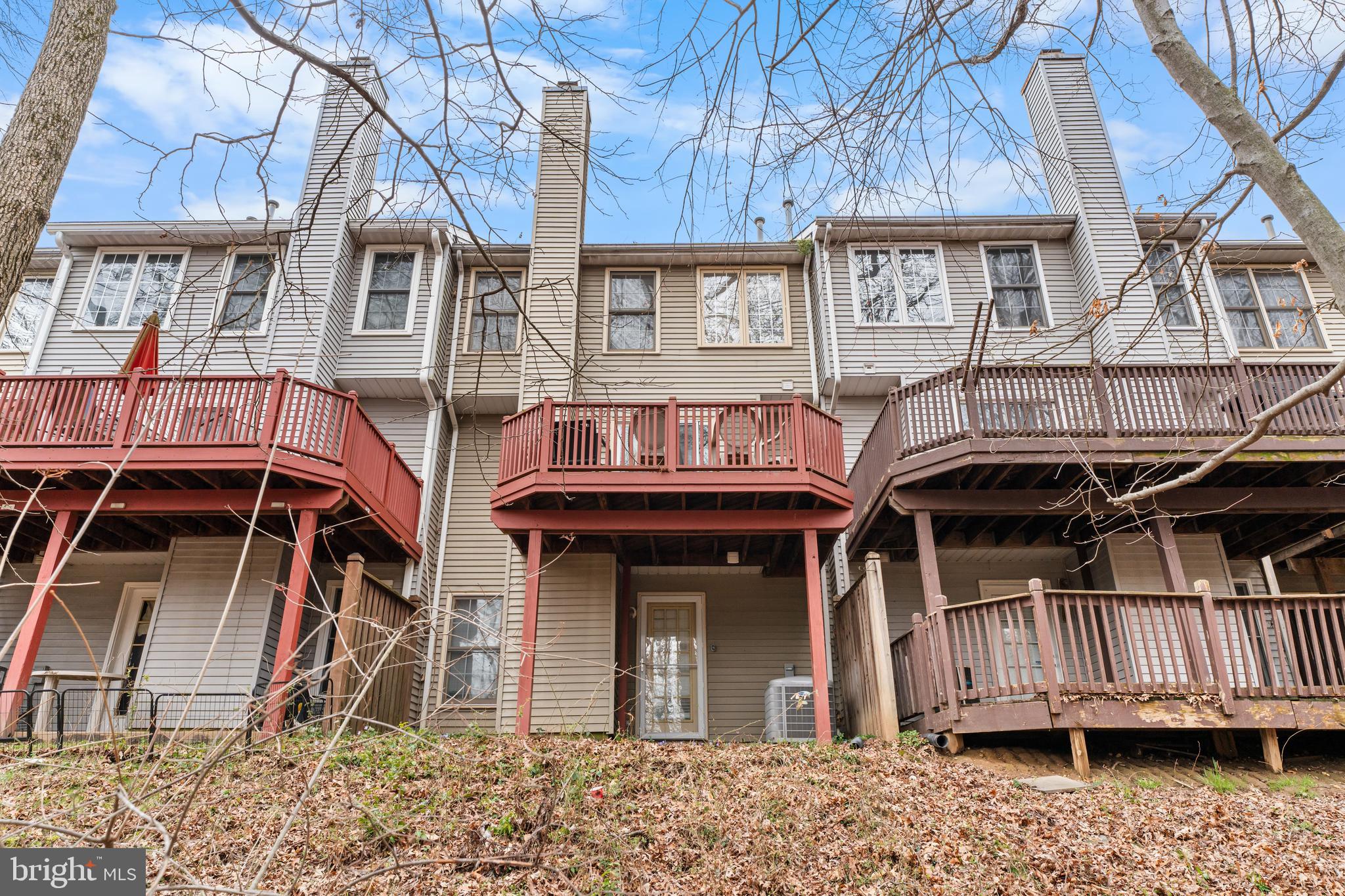 8550 Woodland Manor Dr