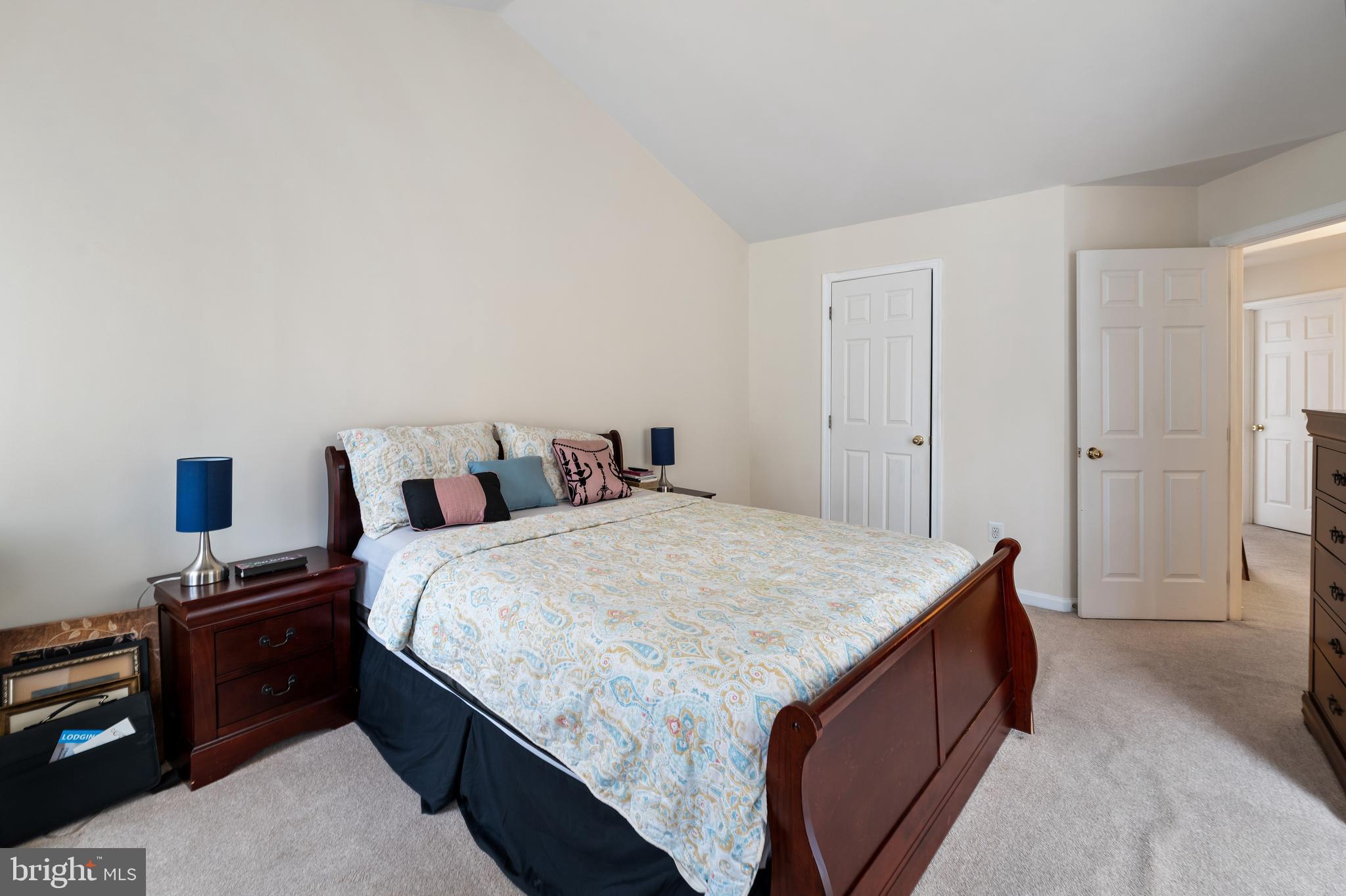 8550 Woodland Manor Dr