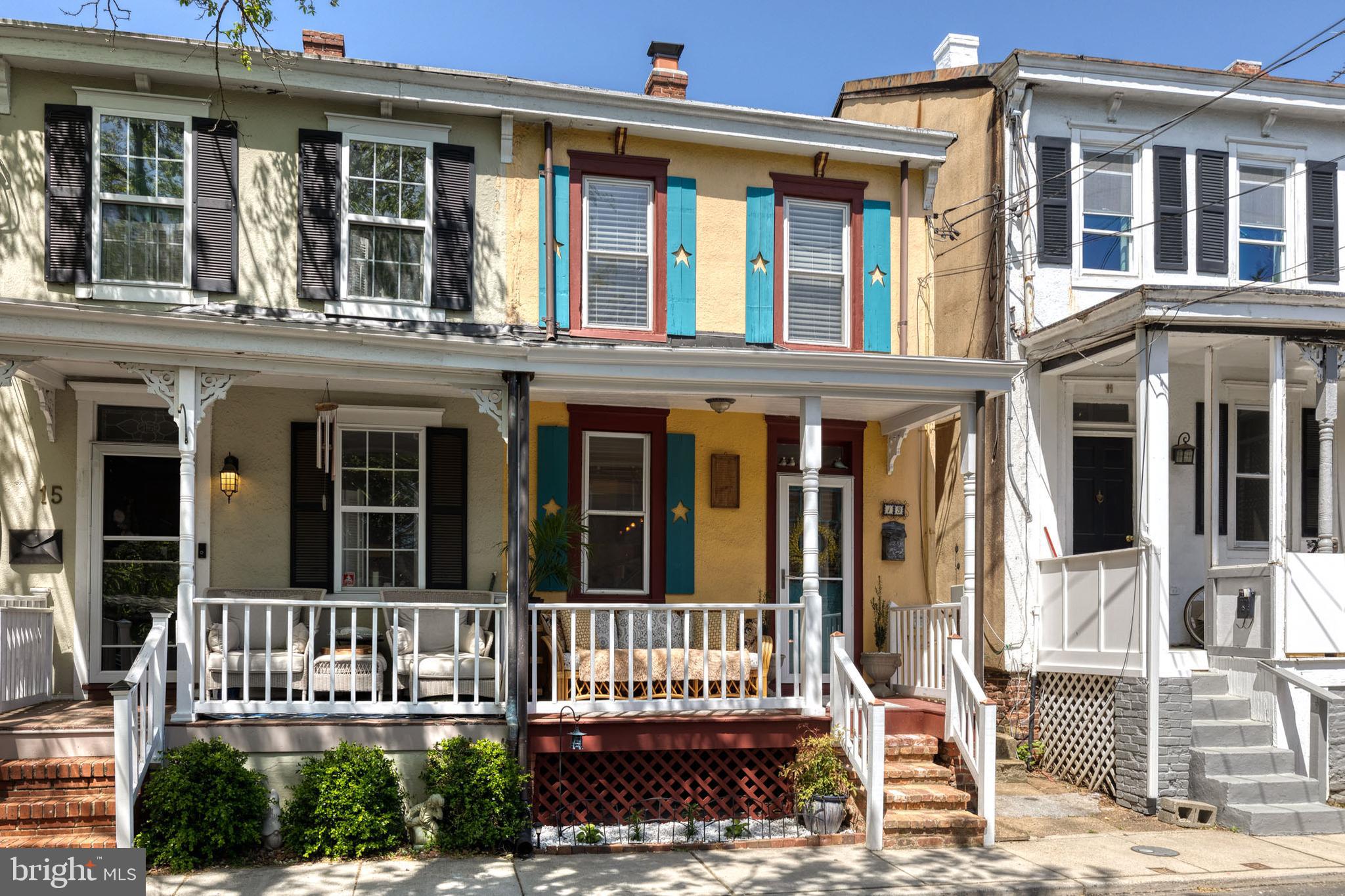 13 Morris St