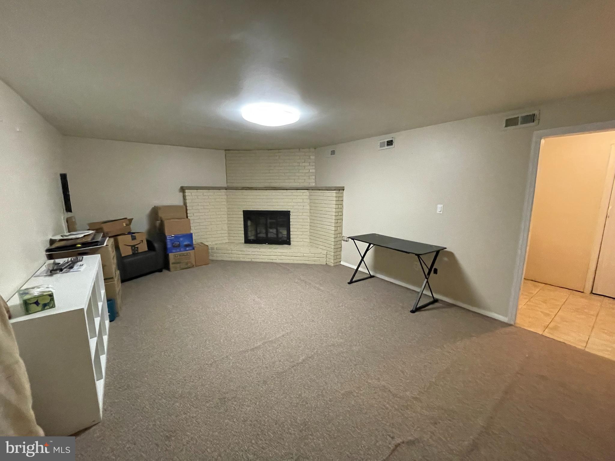1716 Waldorf Ct