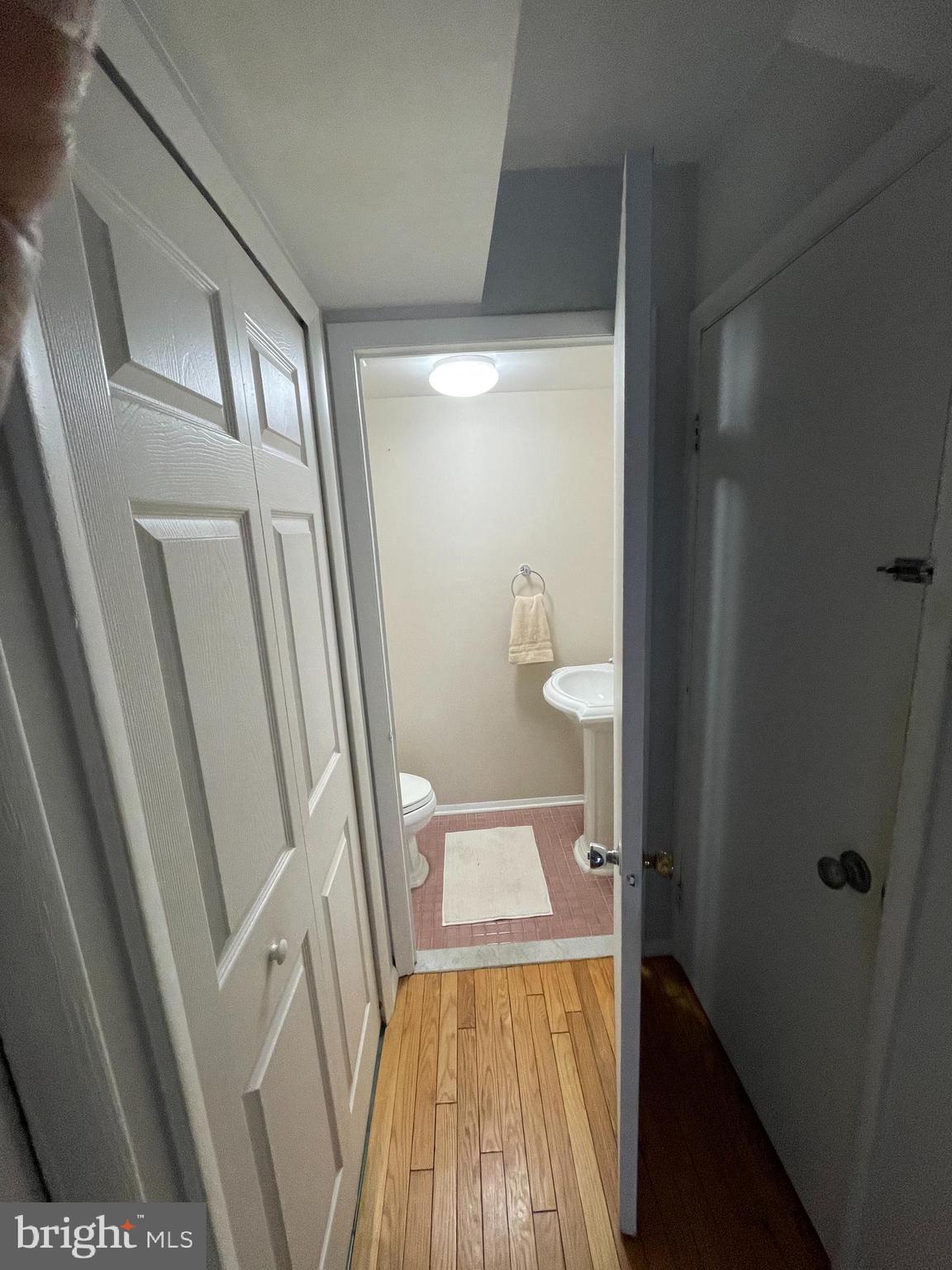 1716 Waldorf Ct