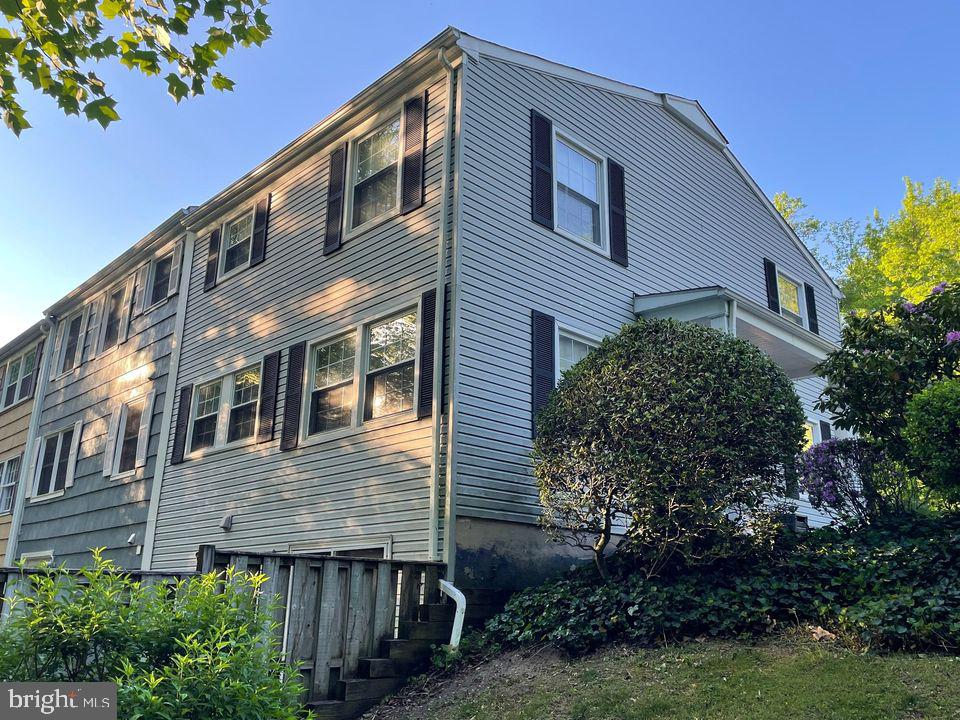 1716 Waldorf Ct
