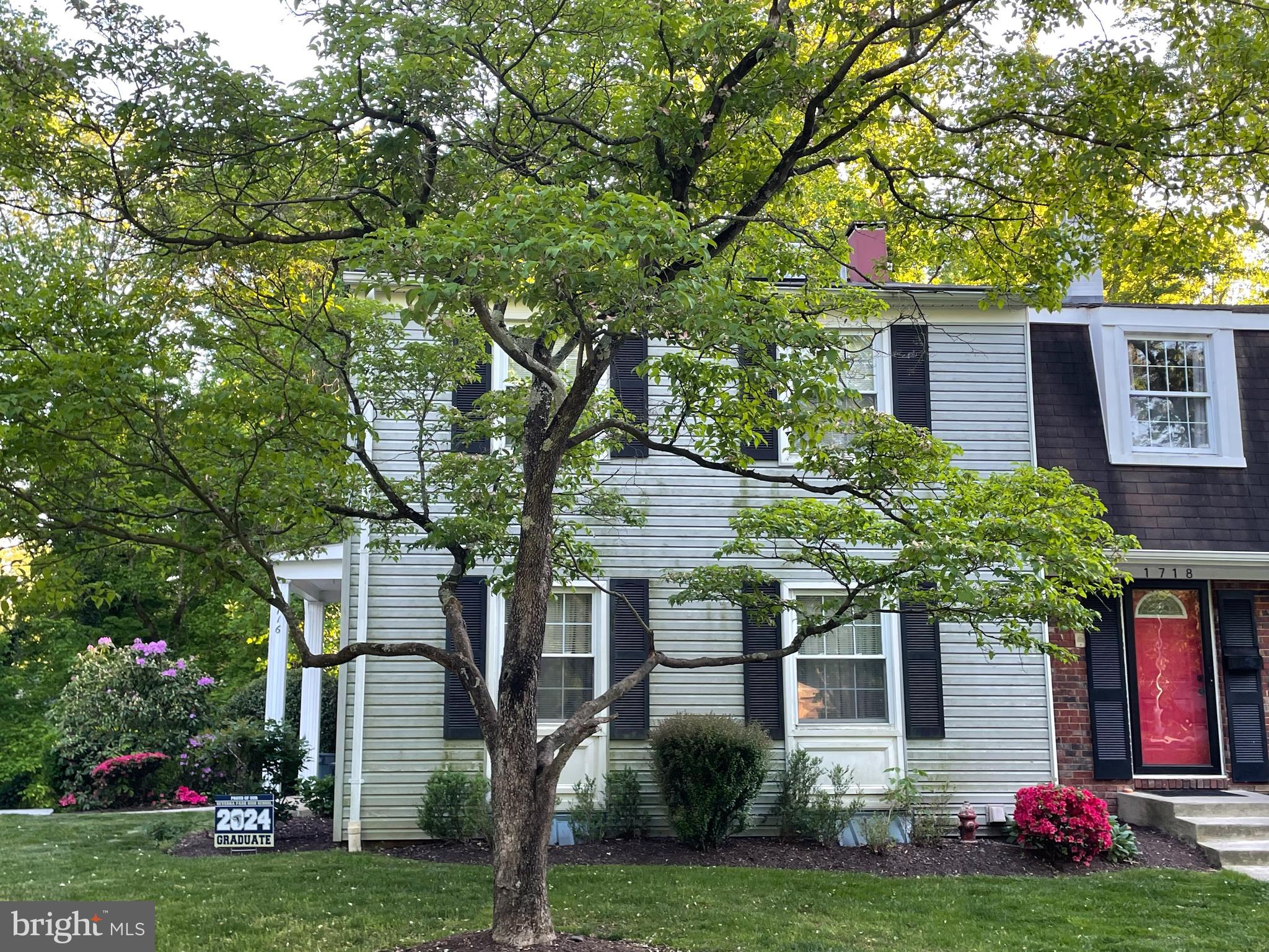 1716 Waldorf Ct