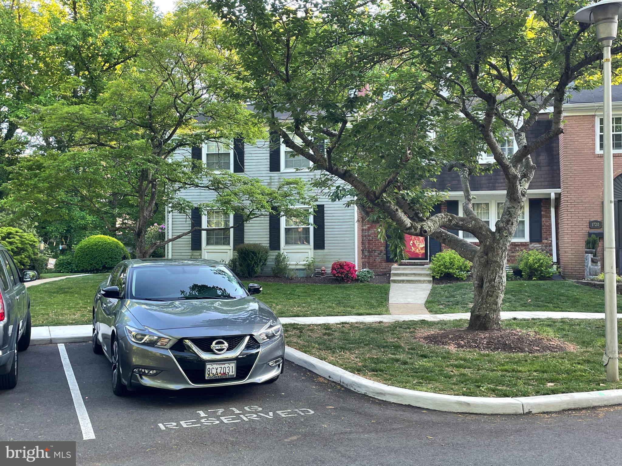 1716 Waldorf Ct