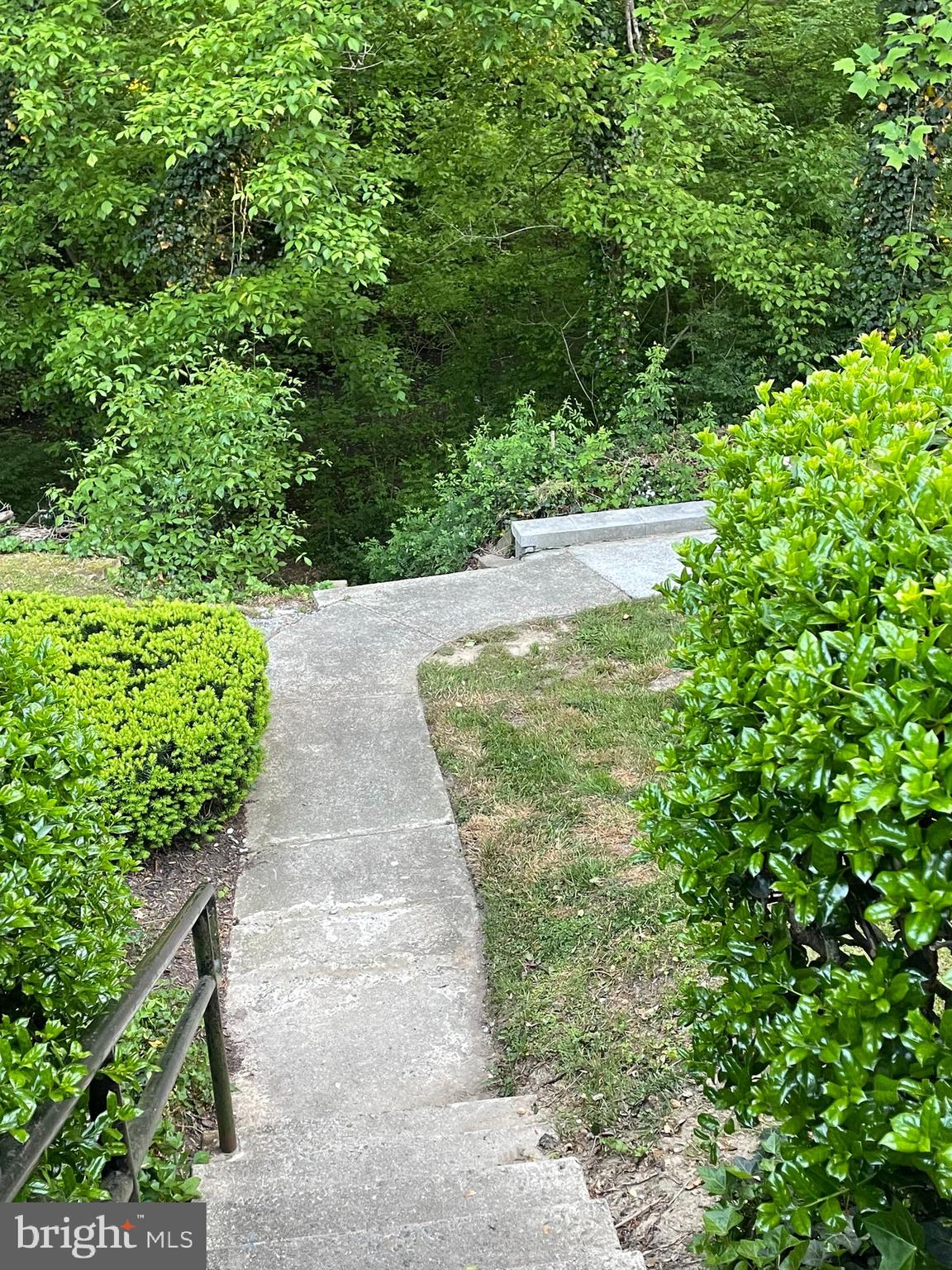1716 Waldorf Ct