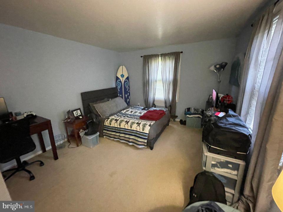1716 Waldorf Ct