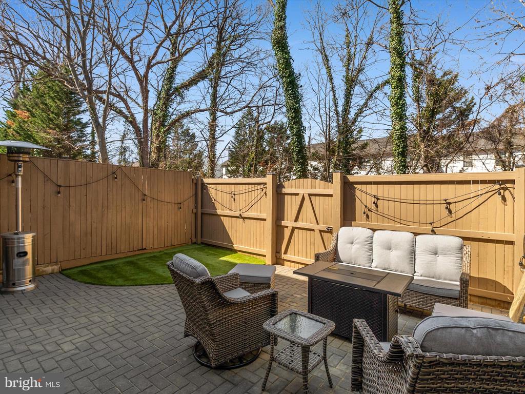 1750 Dryden Way