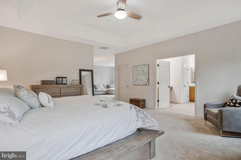 23 HUNTING COURT