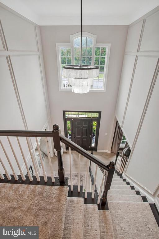 23 HUNTING COURT