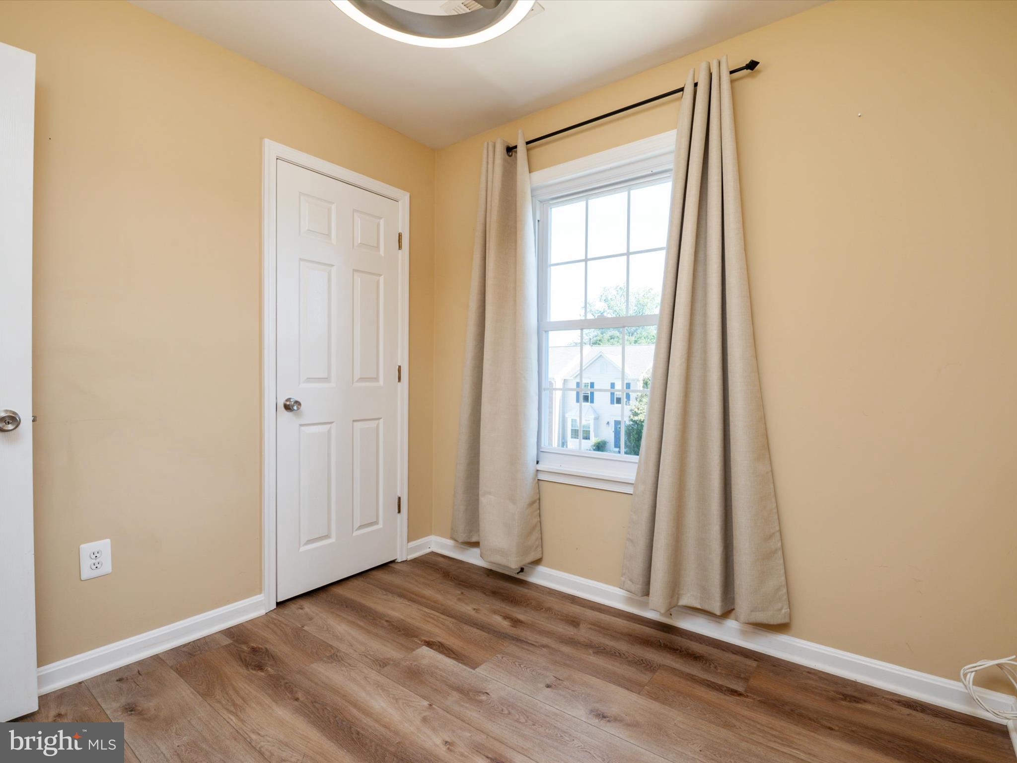 2500 ORCHARD KNOLL WAY