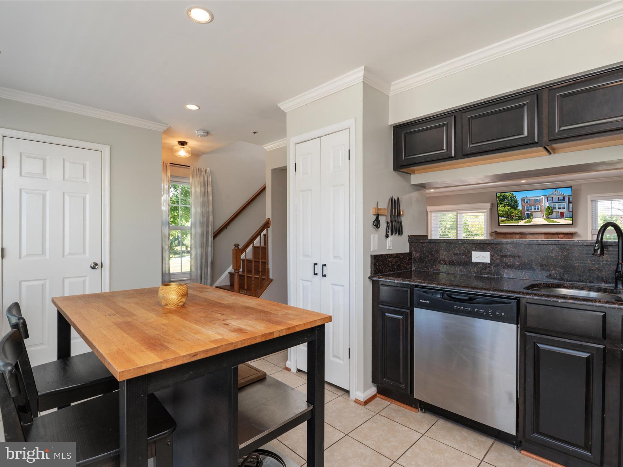 2500 ORCHARD KNOLL WAY