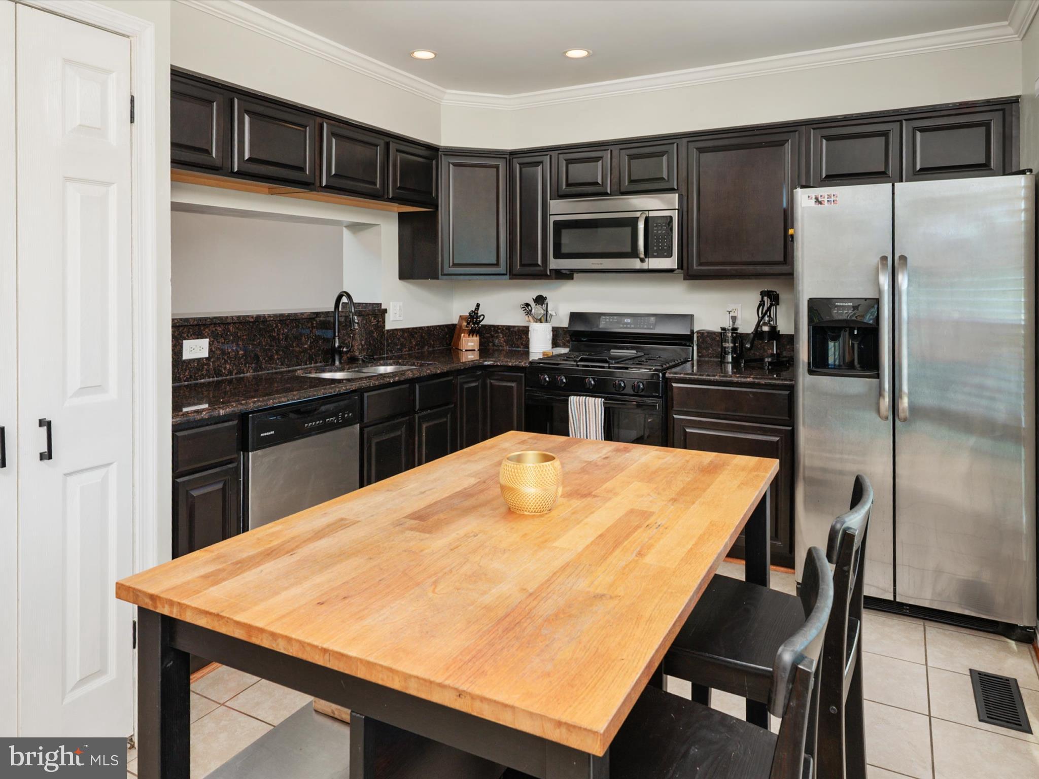 2500 ORCHARD KNOLL WAY