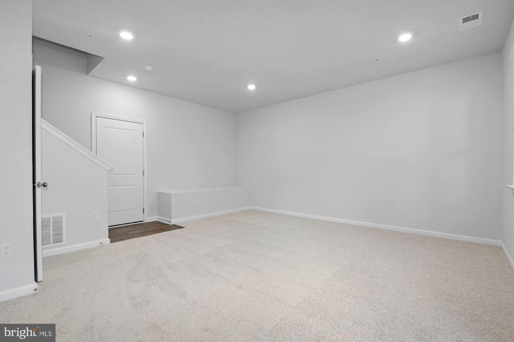 7985 PATTERSON WAY