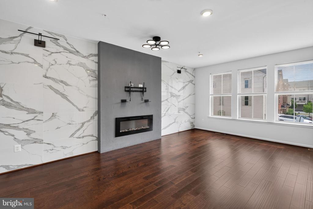 7906 MARIETTA DRIVE