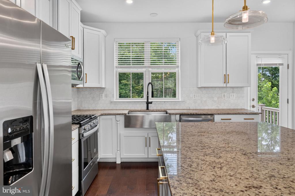 7906 MARIETTA DRIVE
