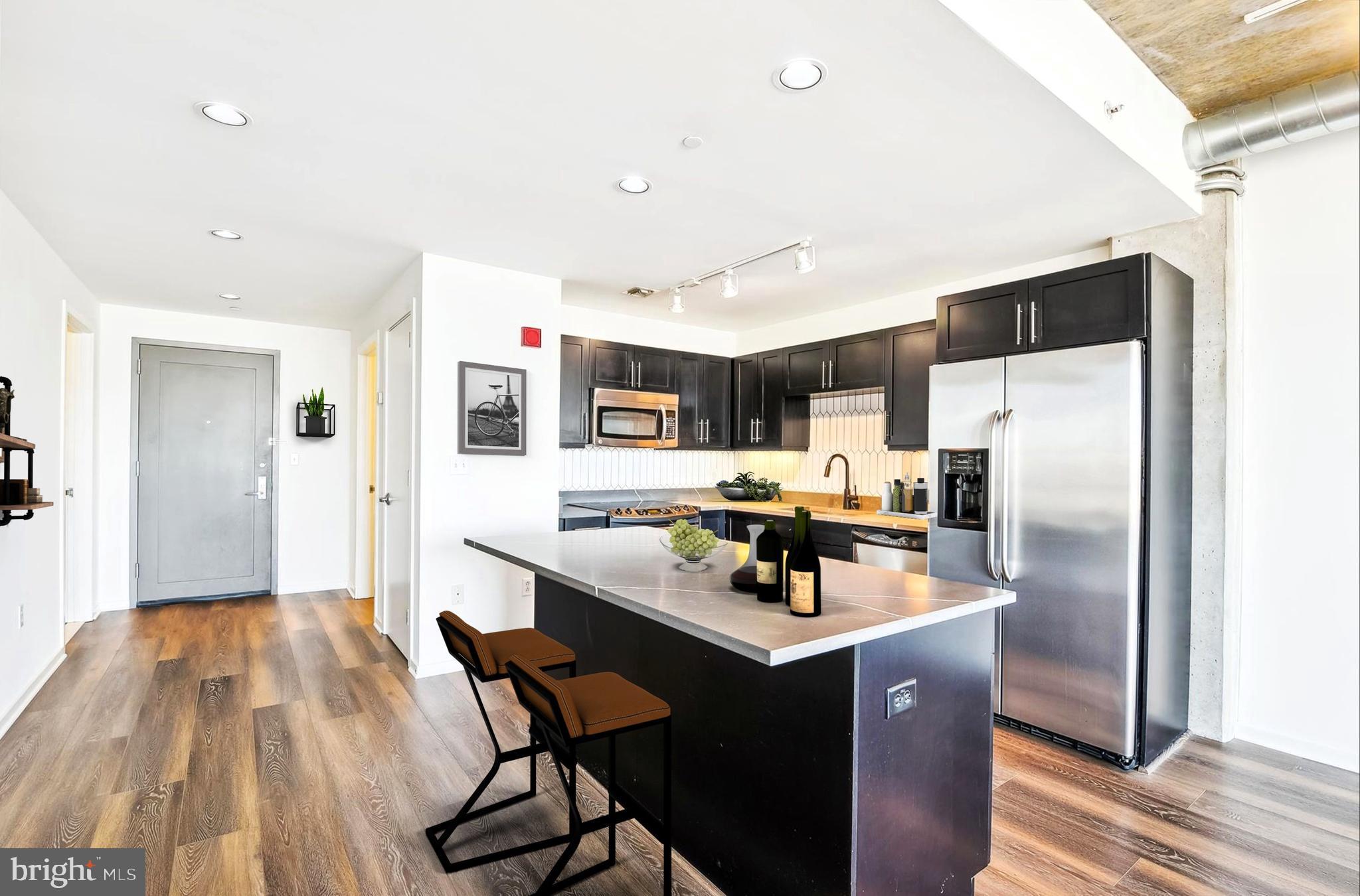 1200 Steuart St #429