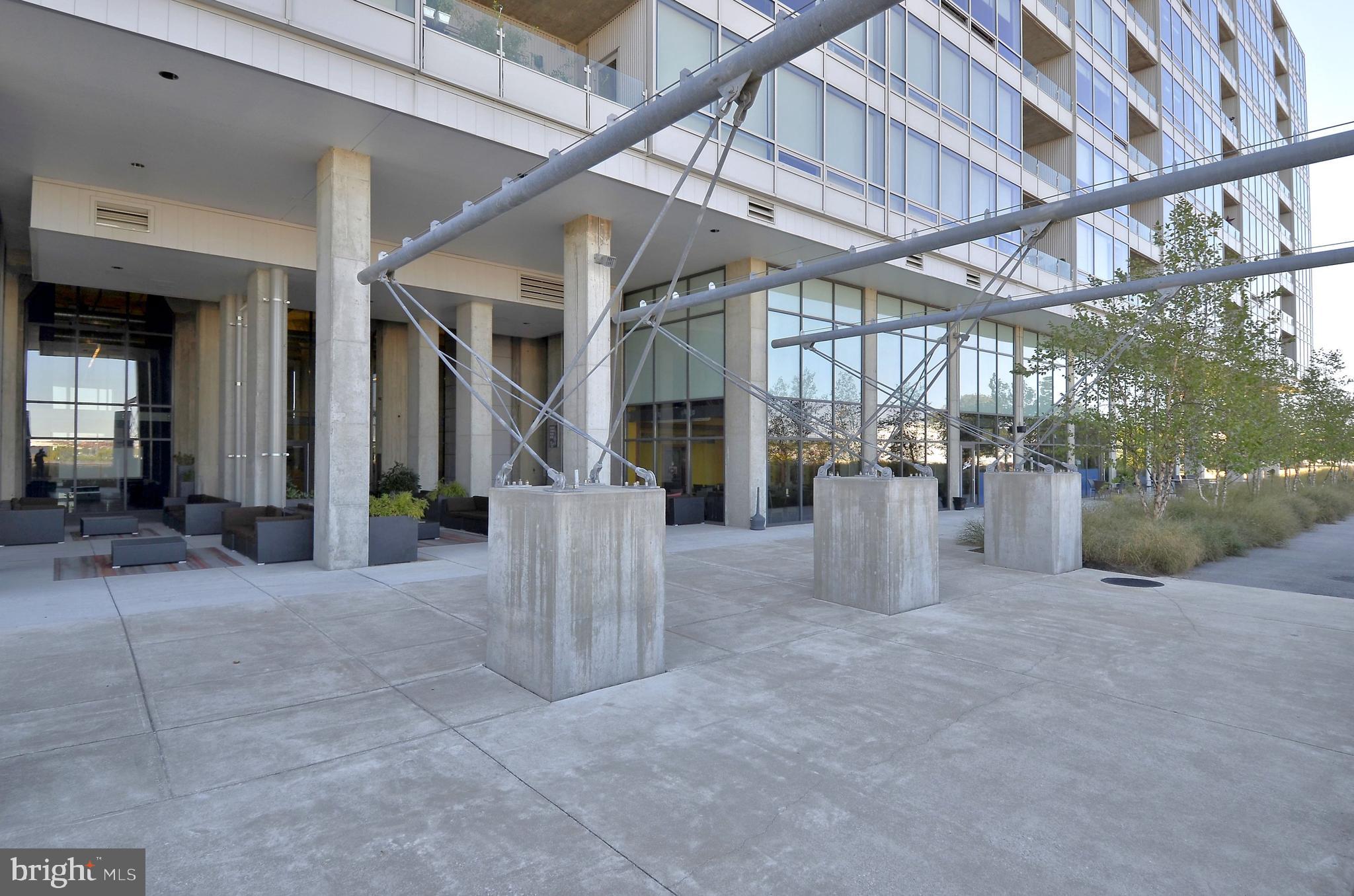 1200 Steuart St #429