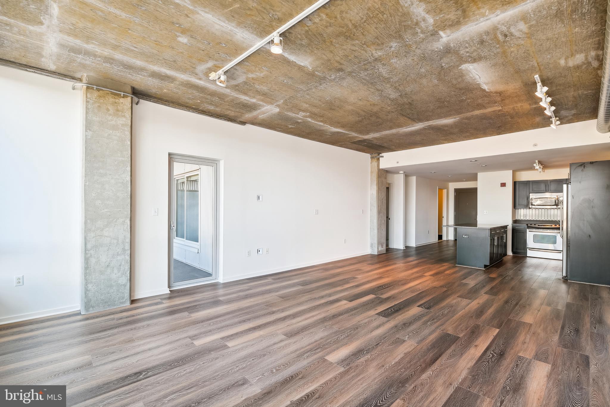 1200 Steuart St #429