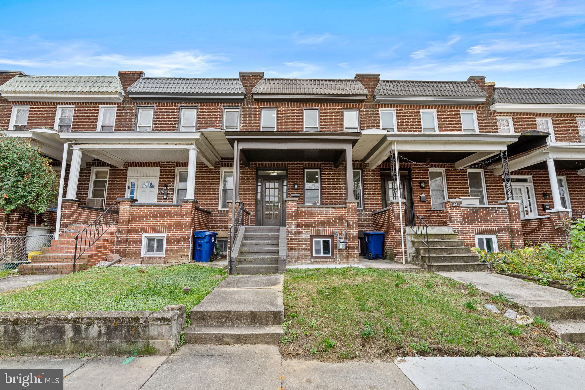 839 W 33rd St